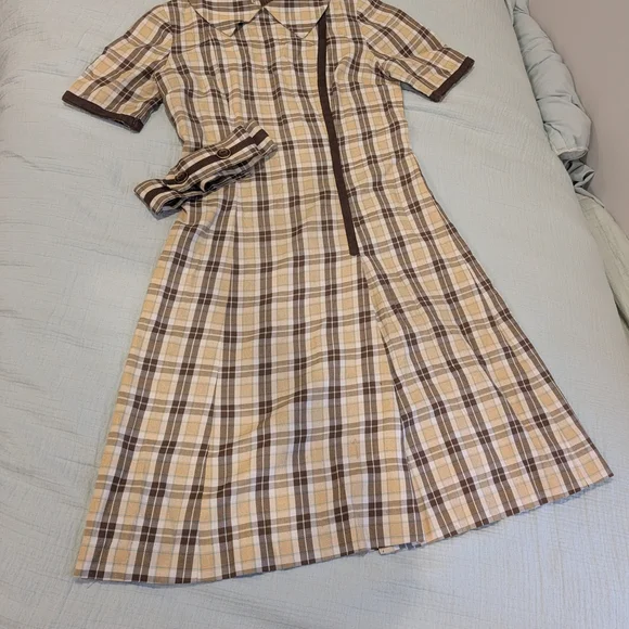 Vintage Collared Plaid Dress - Picture 3 of 3